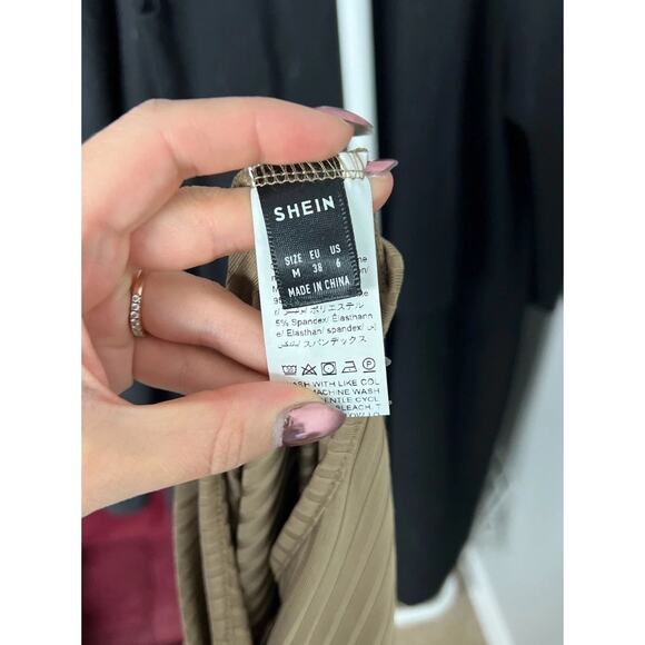 Shein Brown Ribbed Knit Bodycon Romper Strappy Open Back Size Medium Women's - Picture 3 of 4